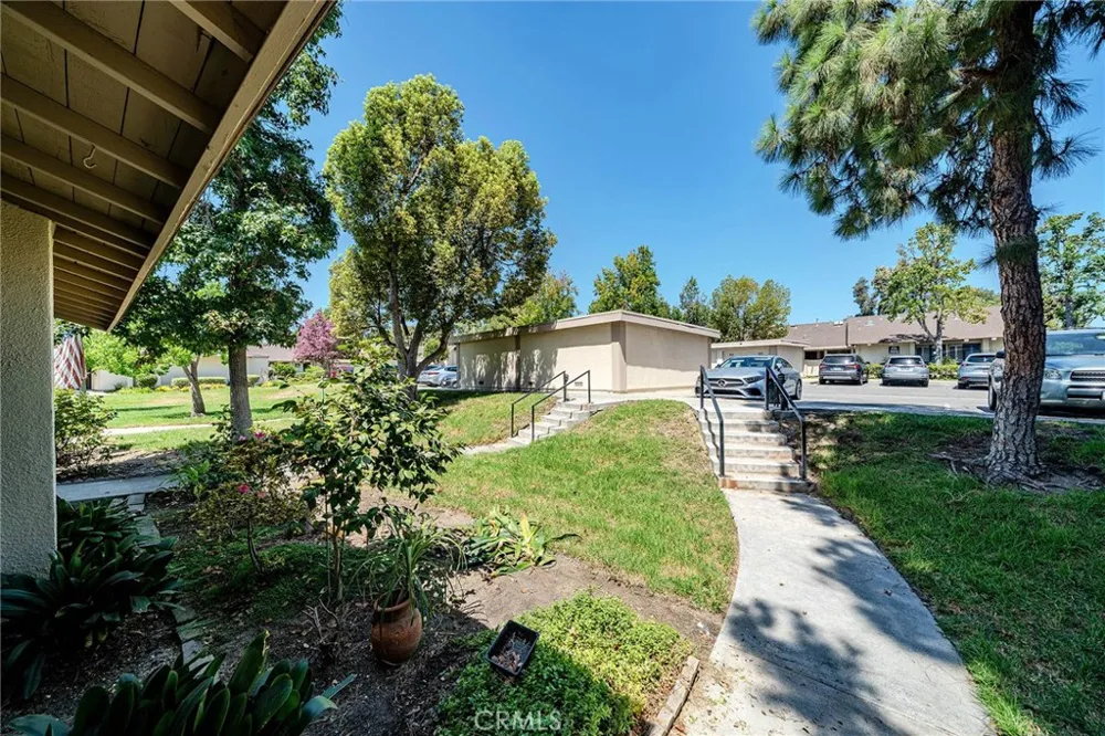 15951 Alta Vista La Mirada, CA 90638