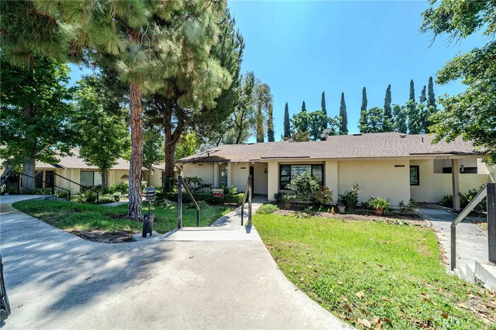 15951 Alta Vista La Mirada, CA 90638