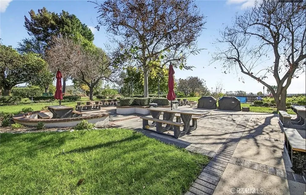 15951 Alta Vista La Mirada, CA 90638