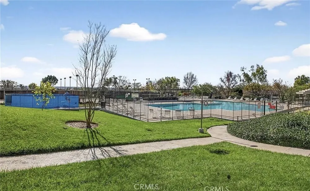 15951 Alta Vista La Mirada, CA 90638