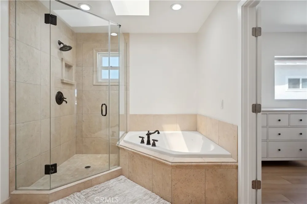 4920 Island View St Oxnard, CA 93035