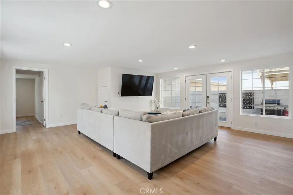 4920 Island View St Oxnard, CA 93035