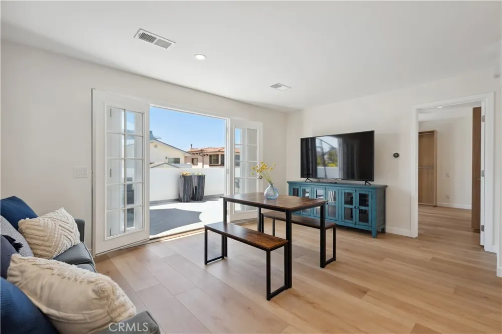 4920 Island View St Oxnard, CA 93035