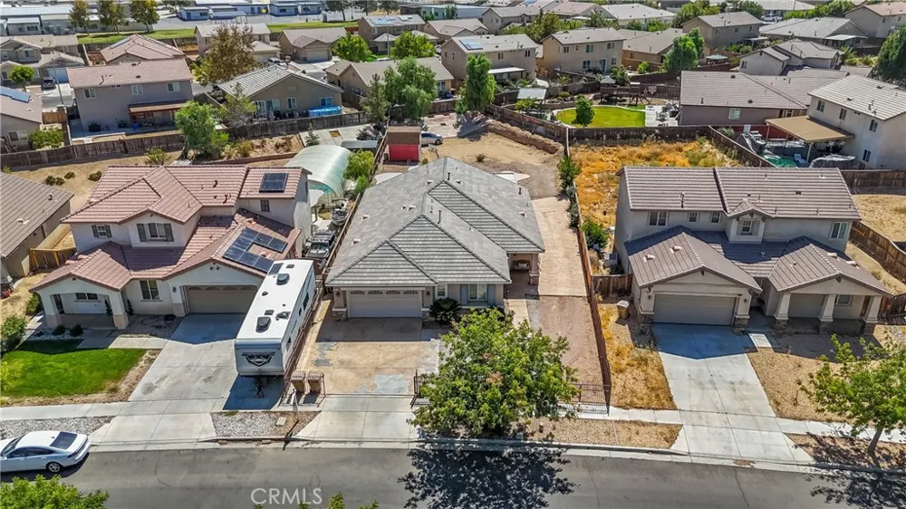 13817 Coolidge Hesperia, CA 92344