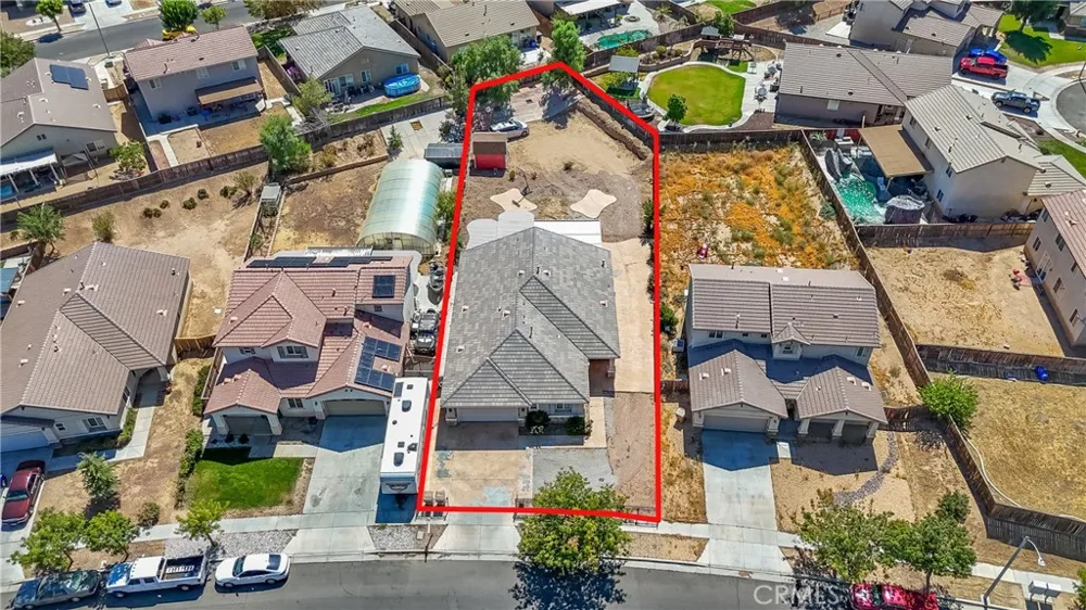 13817 Coolidge Hesperia, CA 92344