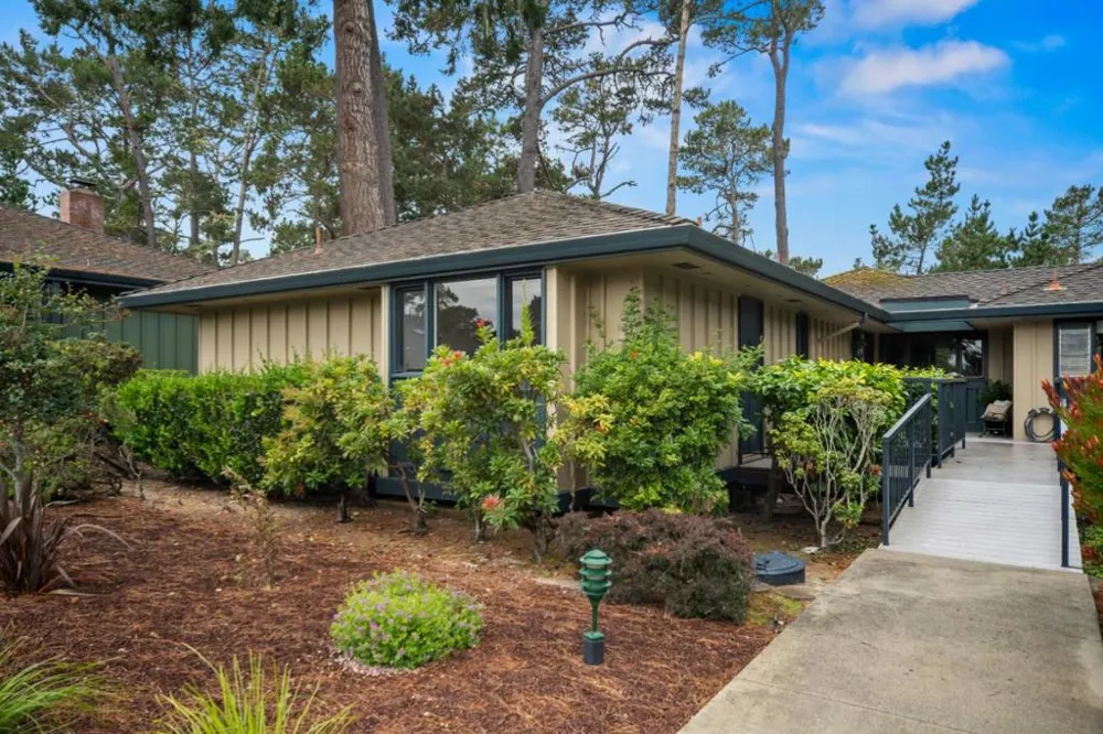 139 Del Mesa Carmel Carmel, CA 93923