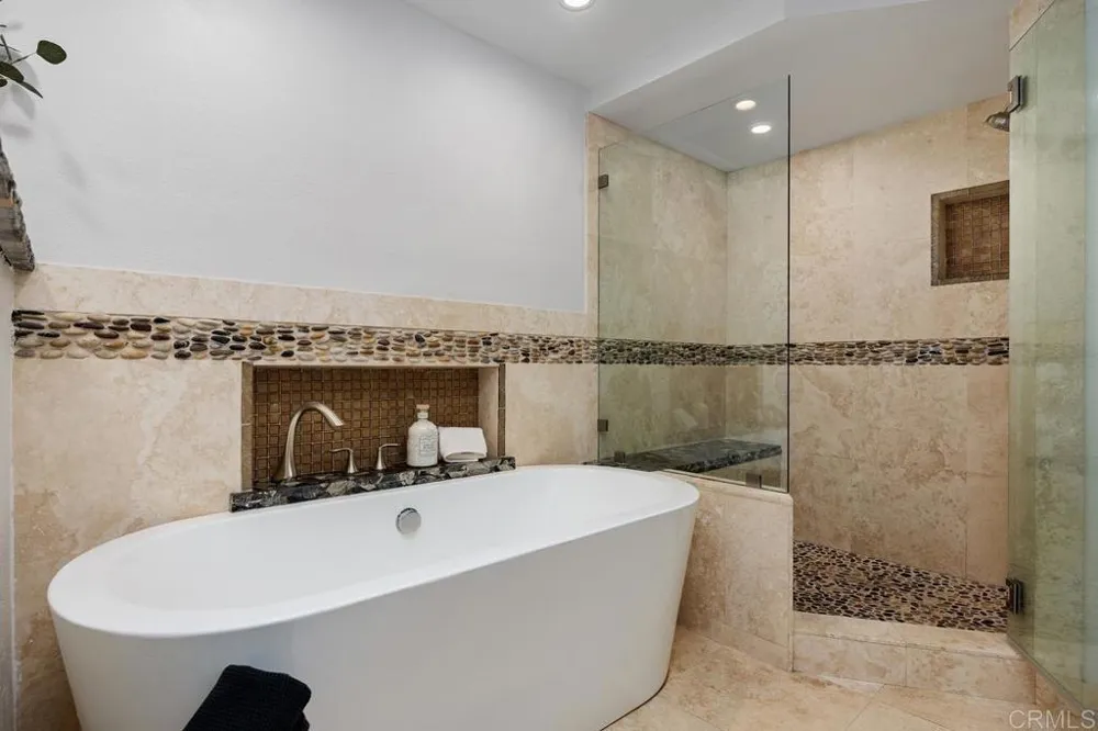 1815 Parliament Rd. Encinitas, CA 92024