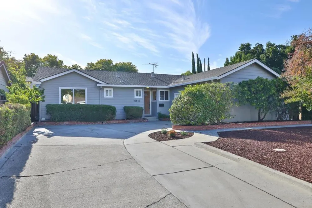 10815 E Estates Drive Cupertino, CA 95014