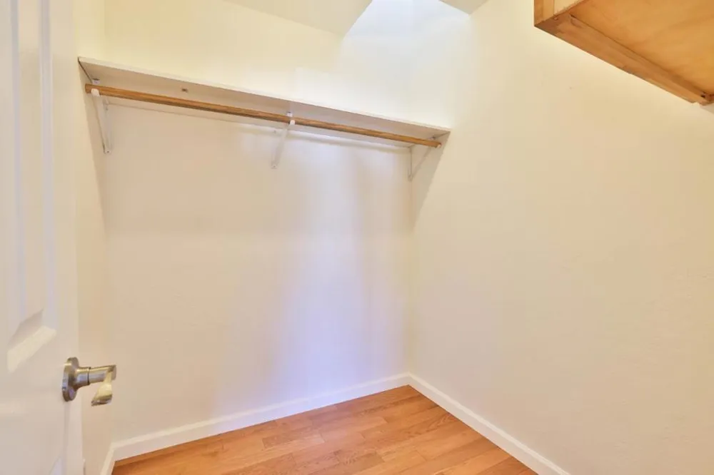 10815 E Estates Drive Cupertino, CA 95014