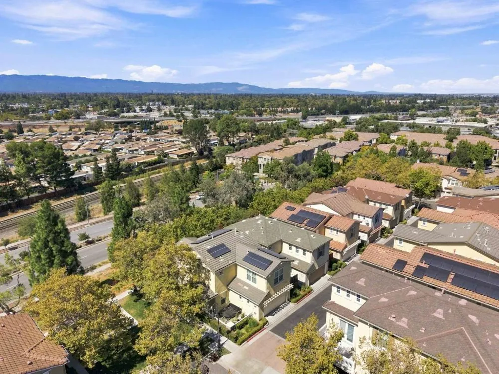 356 Ascente San Jose, CA 95125