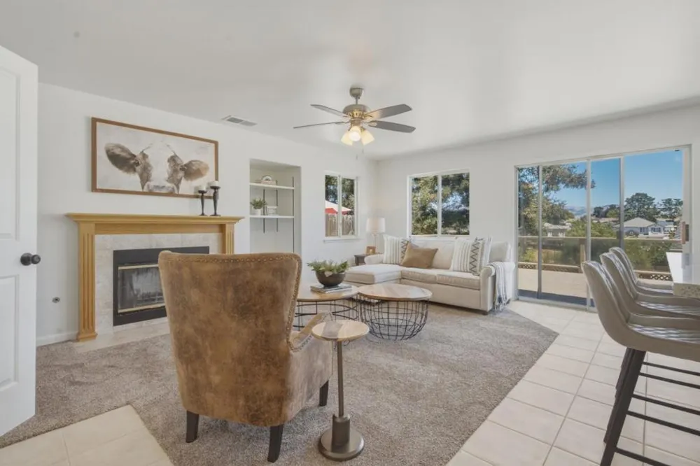 1671 El Camino De Vida Hollister, CA 95023