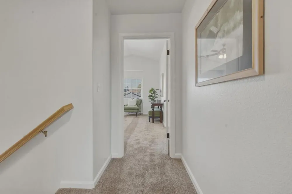 1671 El Camino De Vida Hollister, CA 95023