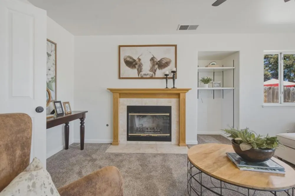 1671 El Camino De Vida Hollister, CA 95023