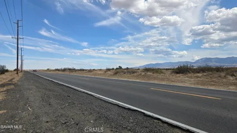 Palmdale Blvd vicinity 117th St E