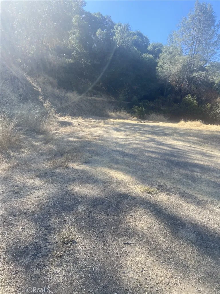 3382 Country Club Lucerne, CA 95458