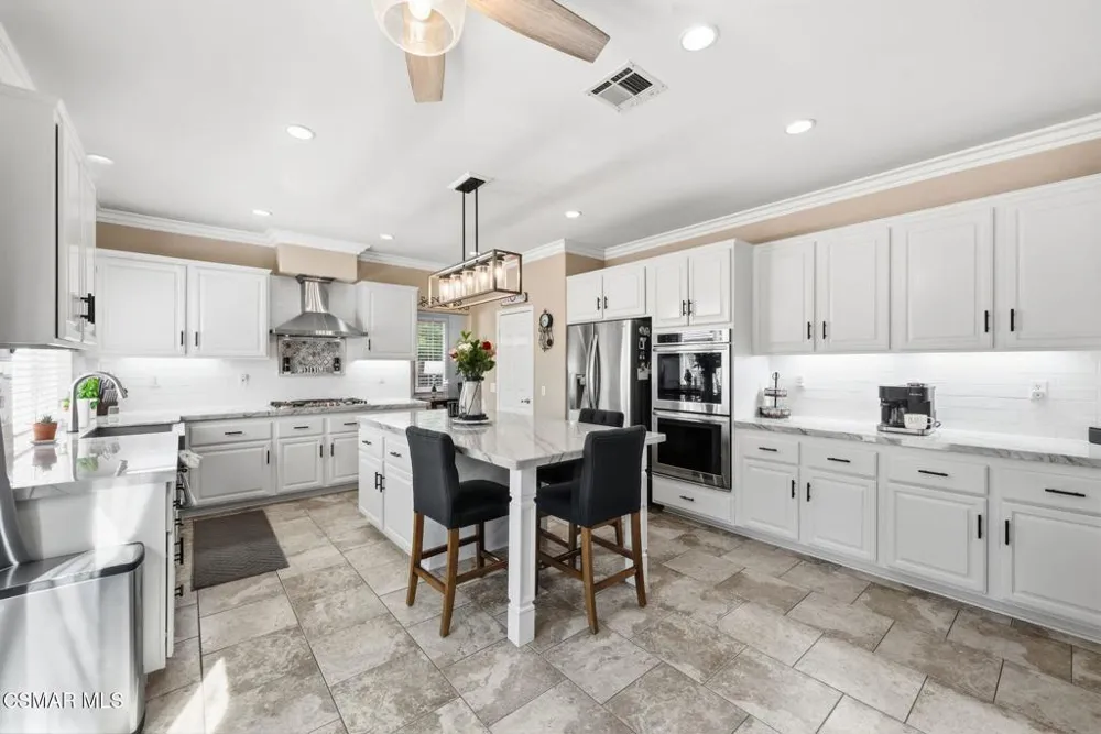 2273 Rudolph Drive Simi Valley, CA 93065