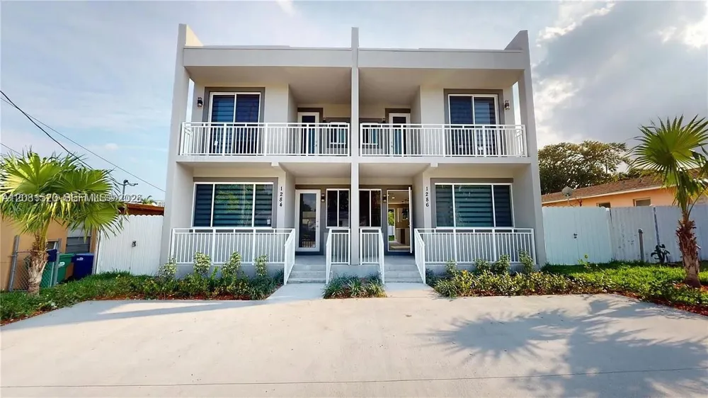 1286 NE 111th St Miami, FL 33161