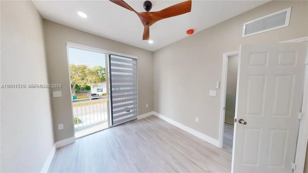 1286 NE 111th St Miami, FL 33161