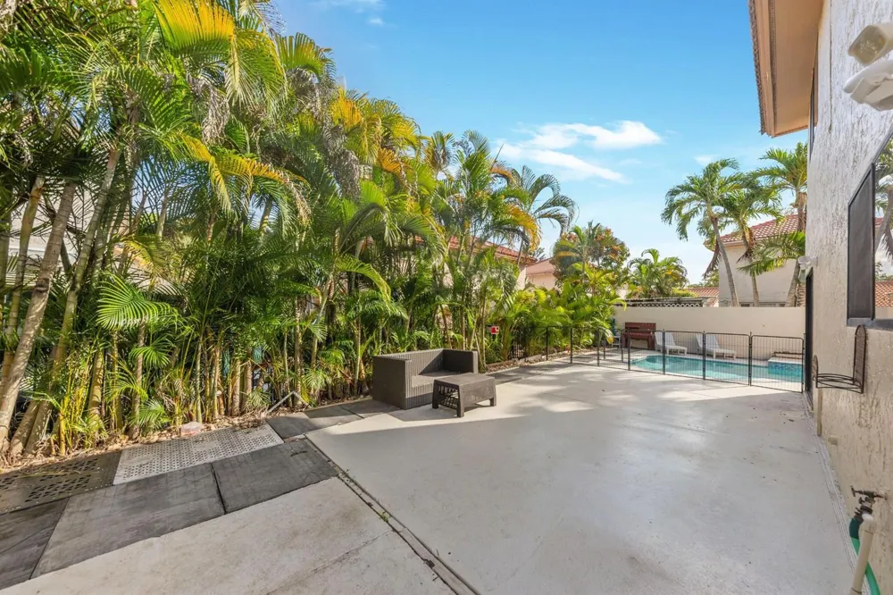 476 NW 38TH TERRACE Deerfield Beach, FL 33442