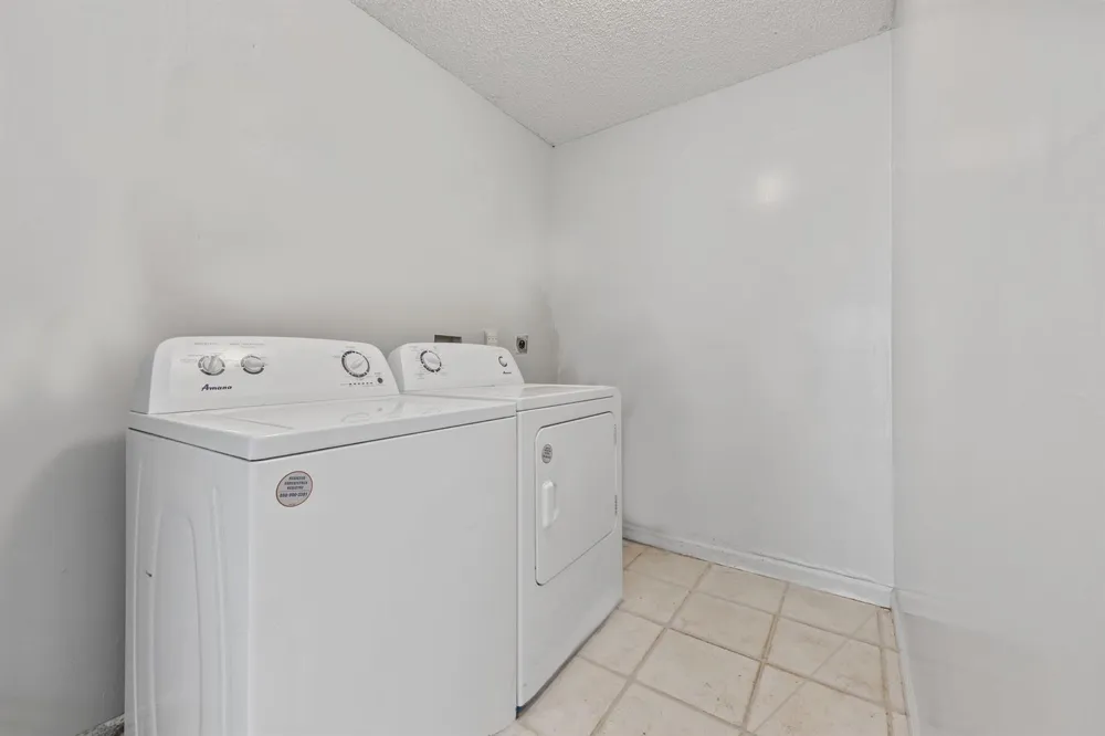 476 NW 38TH TERRACE Deerfield Beach, FL 33442