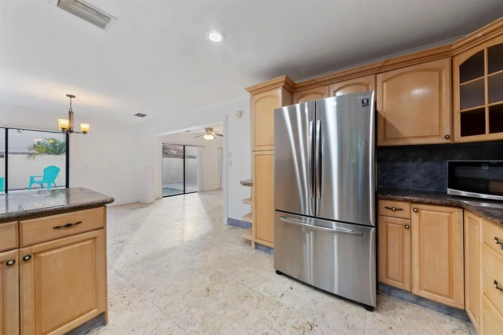 476 NW 38TH TERRACE Deerfield Beach, FL 33442