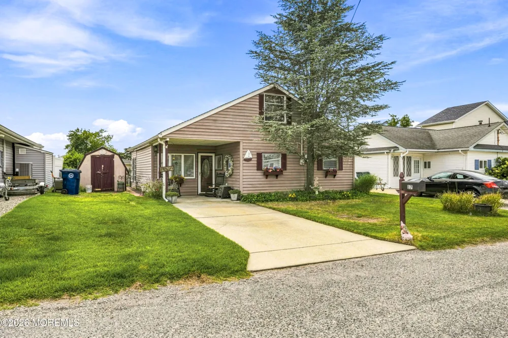 17 W Sail Drive Little Egg Harbor, NJ 08087