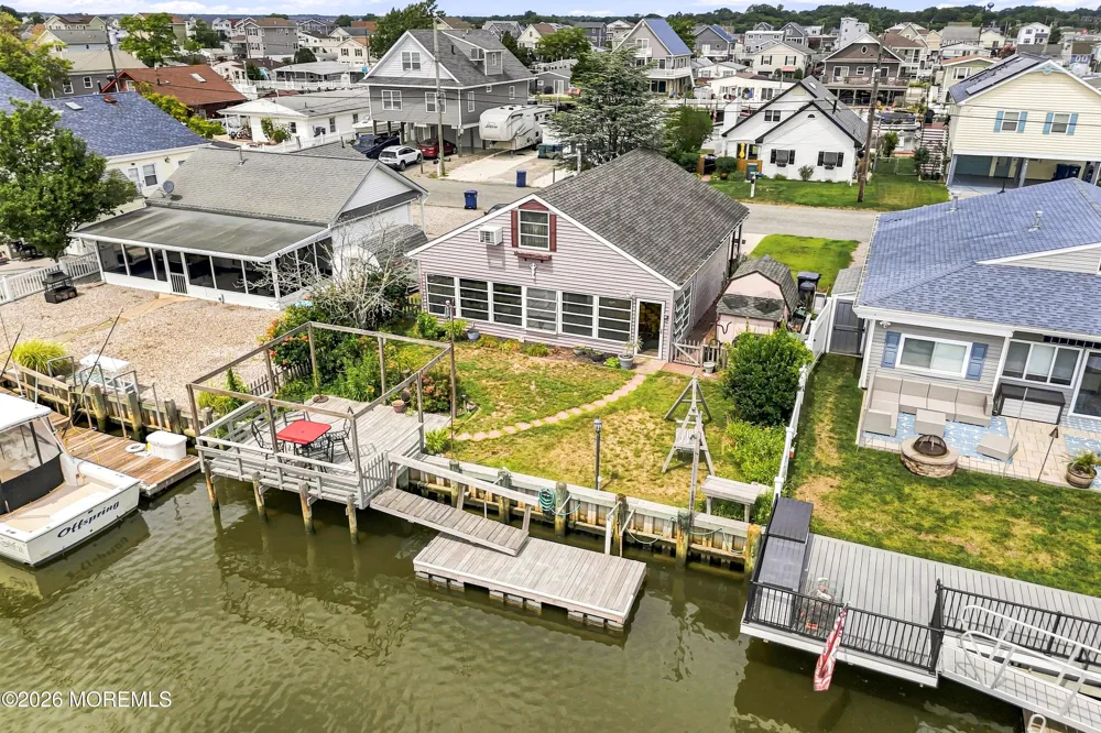 17 W Sail Drive Little Egg Harbor, NJ 08087