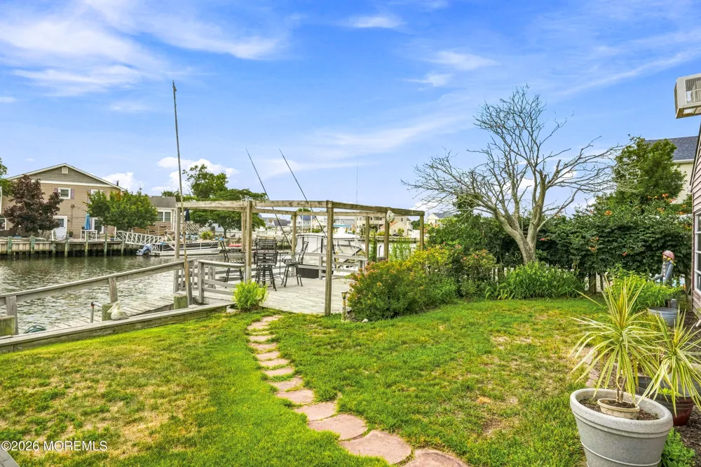 17 W Sail Drive Little Egg Harbor, NJ 08087