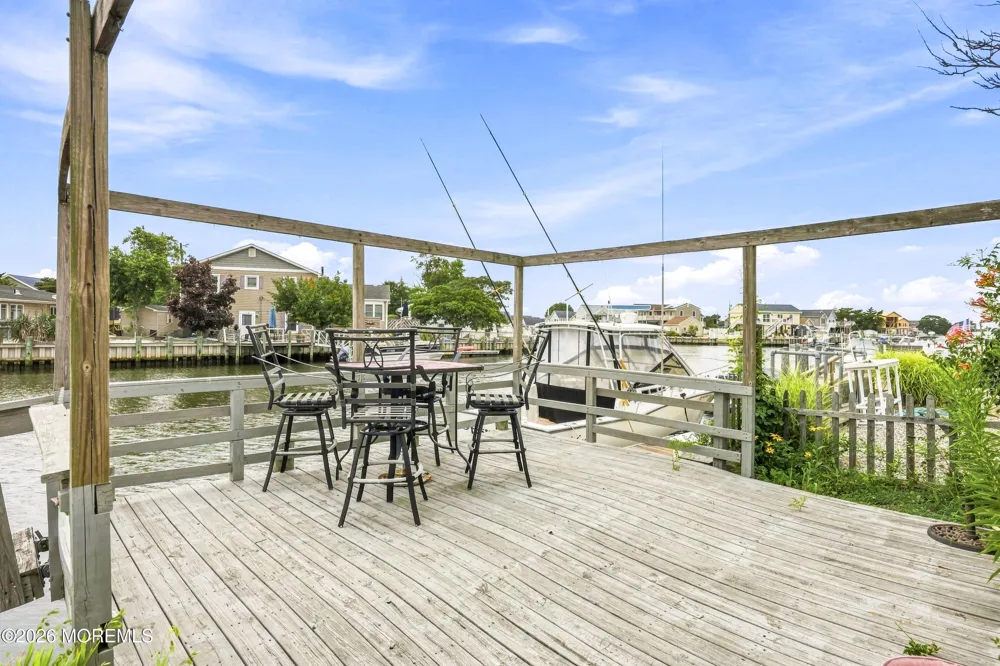 17 W Sail Drive Little Egg Harbor, NJ 08087