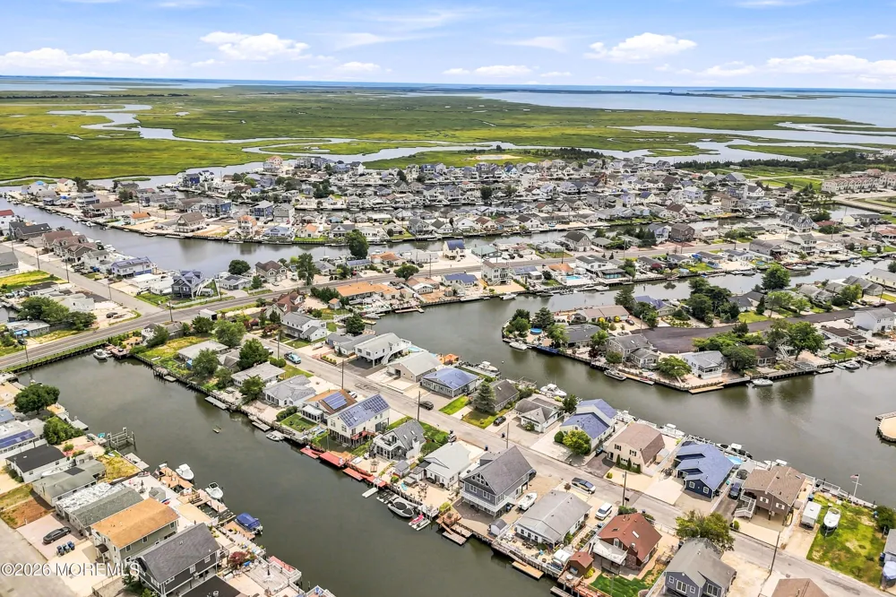 17 W Sail Drive Little Egg Harbor, NJ 08087