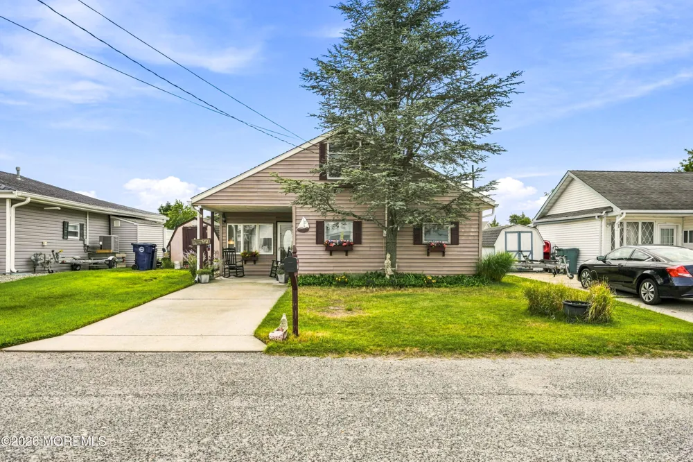 17 W Sail Drive Little Egg Harbor, NJ 08087