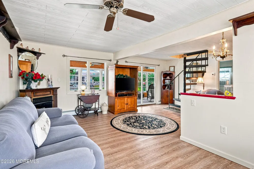 17 W Sail Drive Little Egg Harbor, NJ 08087