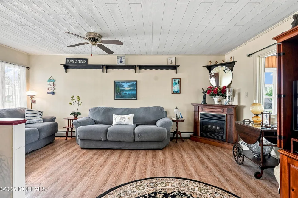 17 W Sail Drive Little Egg Harbor, NJ 08087