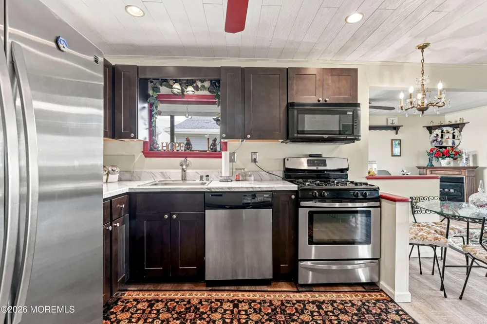 17 W Sail Drive Little Egg Harbor, NJ 08087