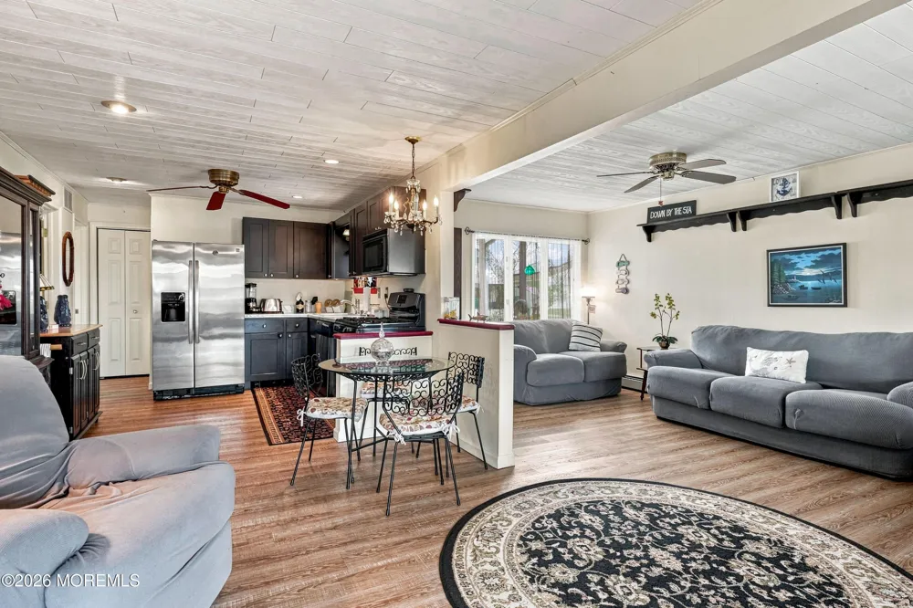 17 W Sail Drive Little Egg Harbor, NJ 08087