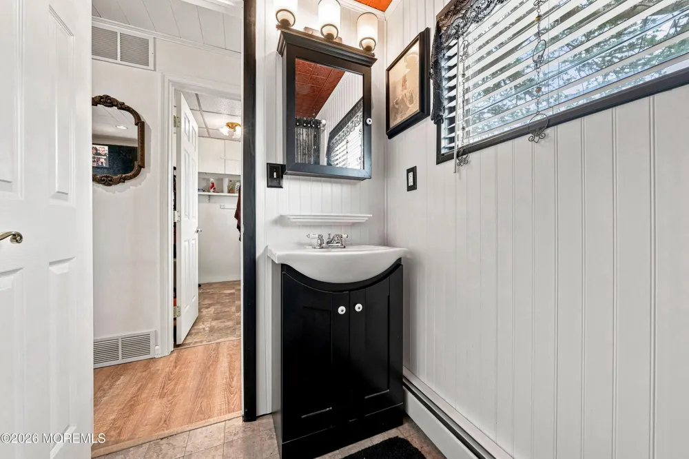 17 W Sail Drive Little Egg Harbor, NJ 08087