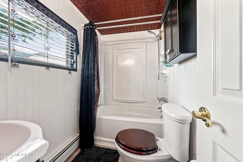 17 W Sail Drive Little Egg Harbor, NJ 08087