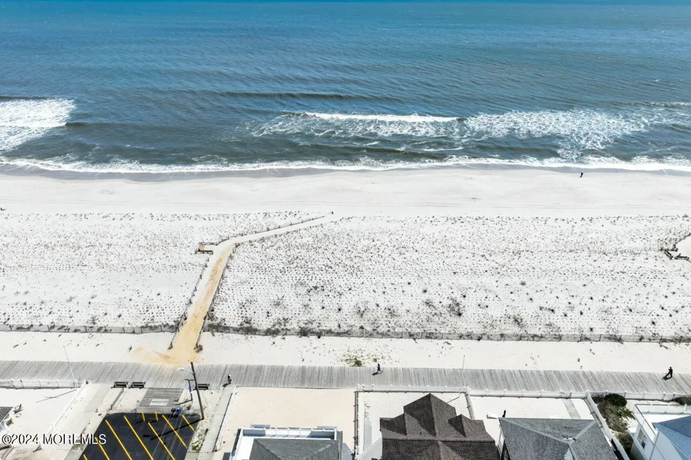 1 Pershing Boulevard Lavallette, NJ 08735