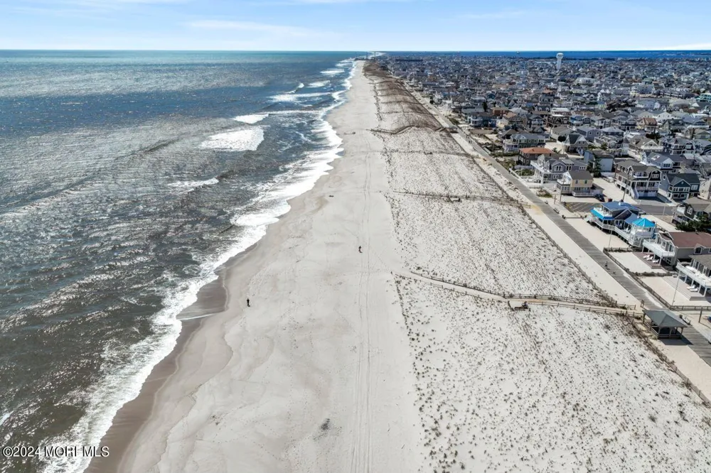 1 Pershing Boulevard Lavallette, NJ 08735