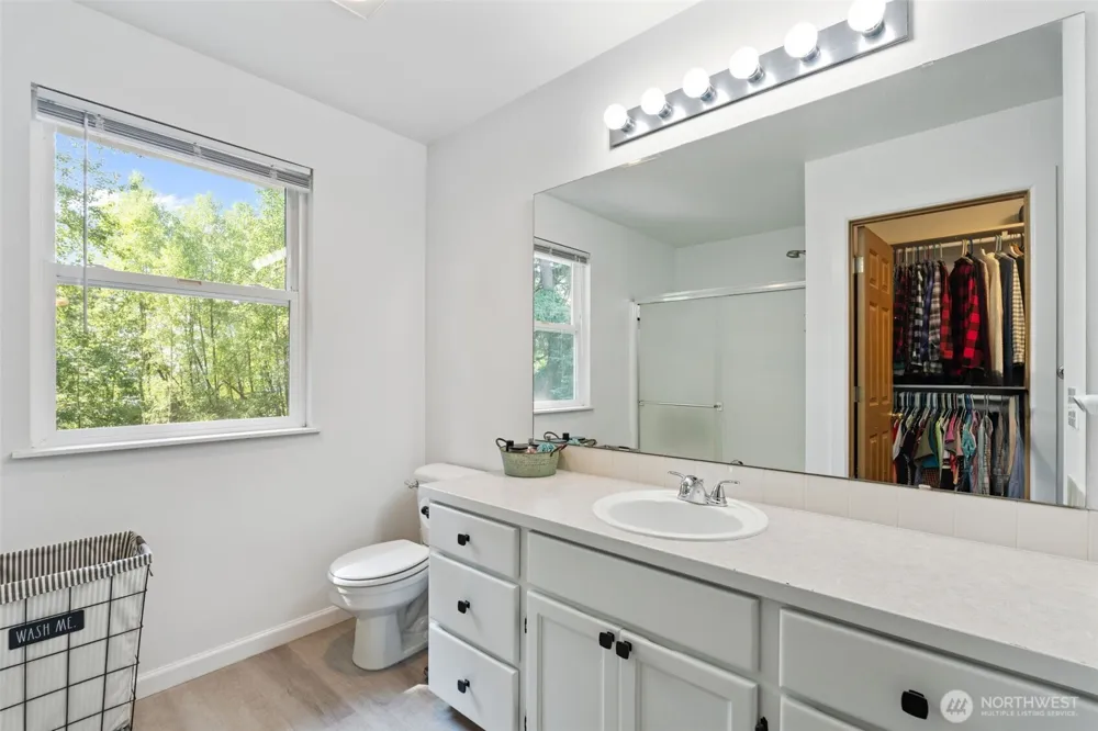 826 126th Street Ct E Tacoma, WA 98445