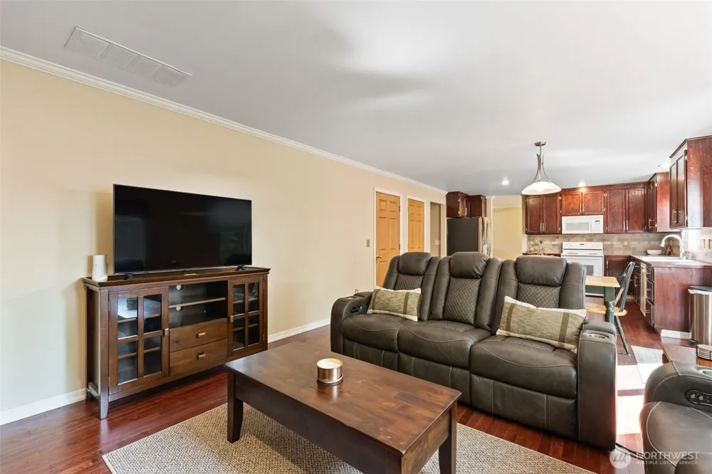 826 126th Street Ct E Tacoma, WA 98445