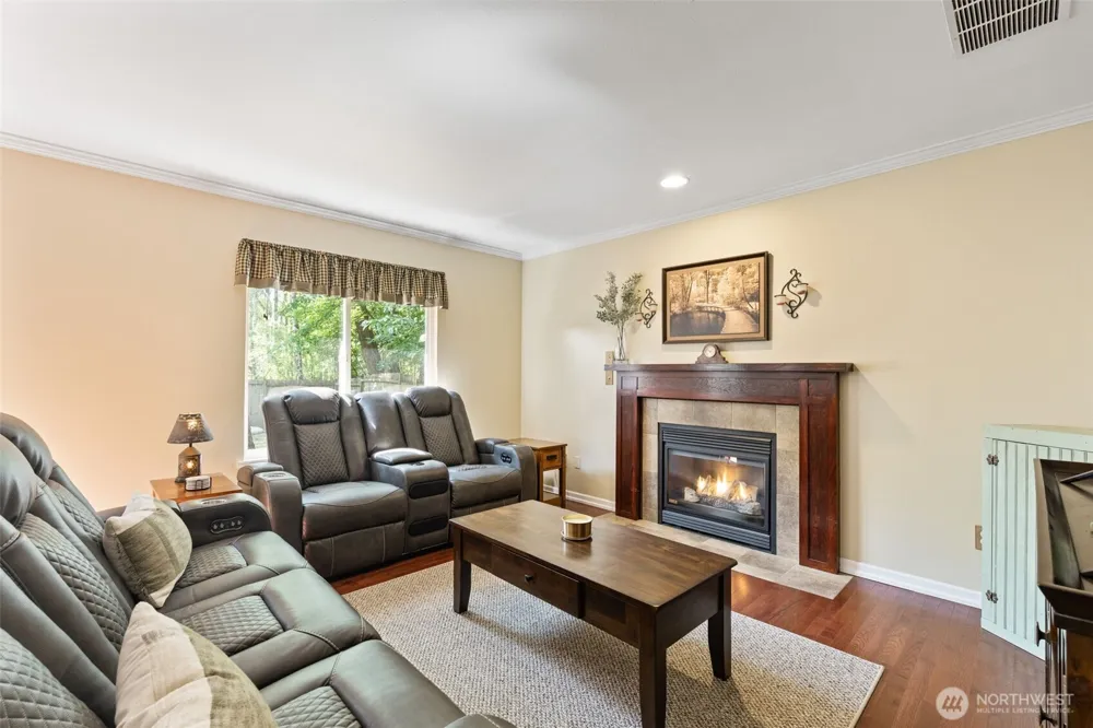 826 126th Street Ct E Tacoma, WA 98445