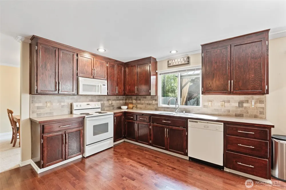 826 126th Street Ct E Tacoma, WA 98445