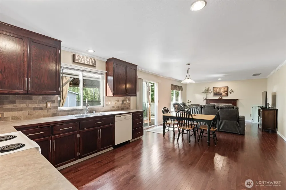 826 126th Street Ct E Tacoma, WA 98445
