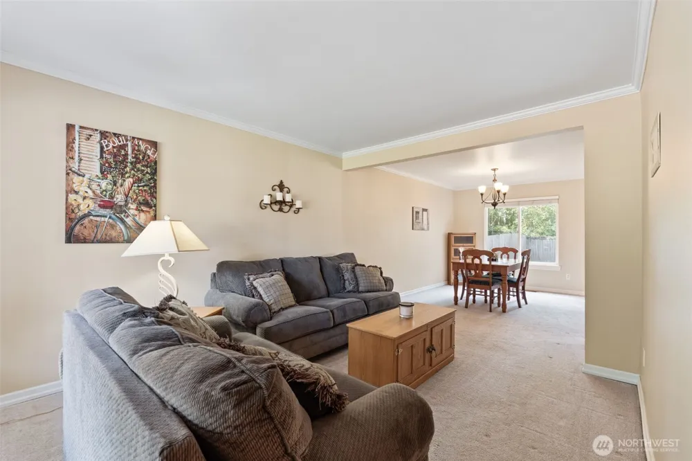 826 126th Street Ct E Tacoma, WA 98445
