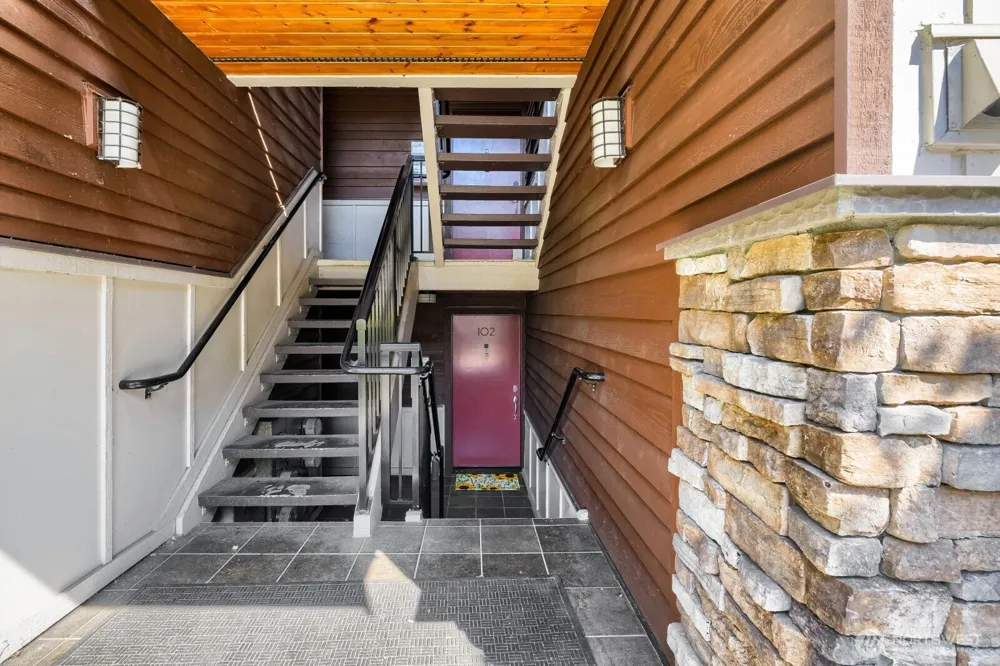 15291 NE 82nd Street #102 Redmond, WA 98052