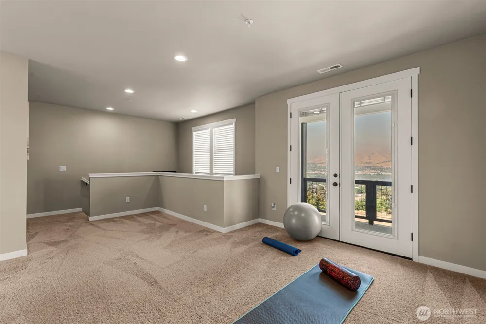 2977 Breckenridge Drive East Wenatchee, WA 98802