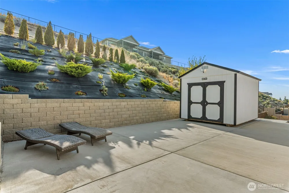 2977 Breckenridge Drive East Wenatchee, WA 98802