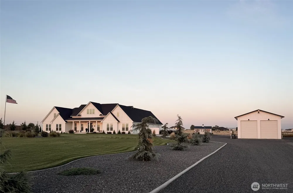 6857 Road D NE Moses Lake, WA 98837