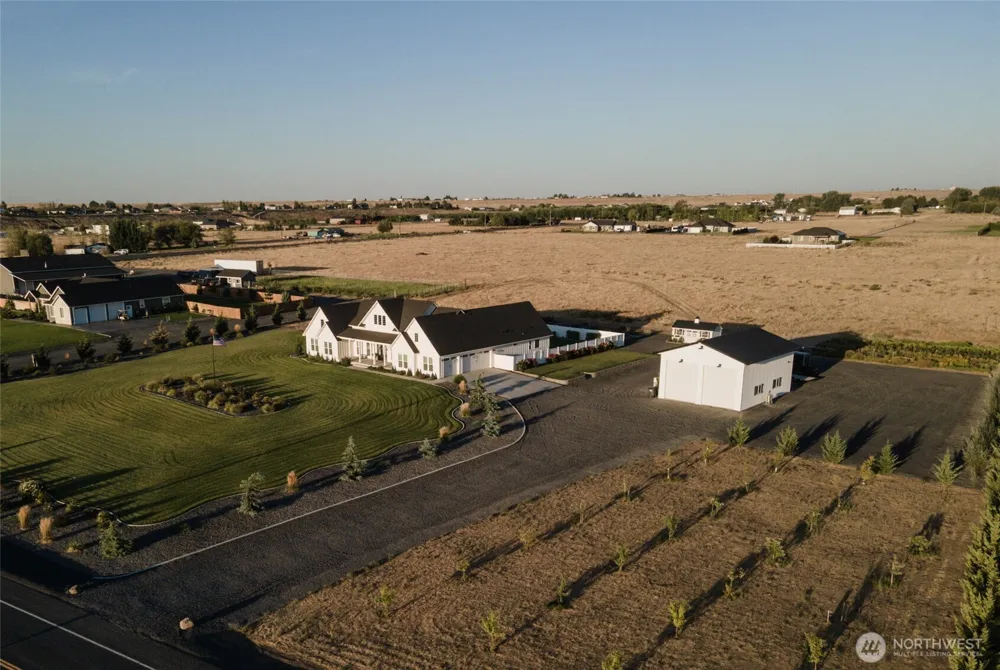 6857 Road D NE Moses Lake, WA 98837